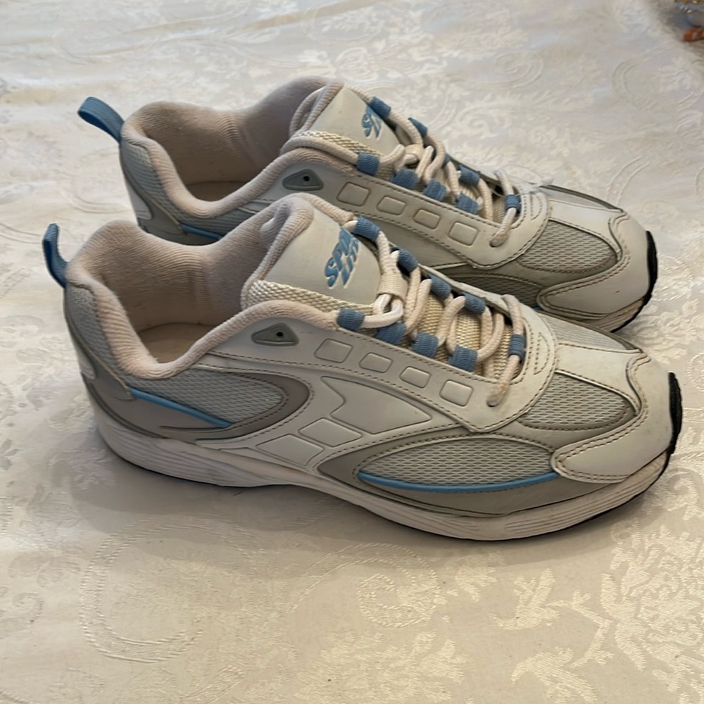 Sports lites, size 9, white and blue sneaker